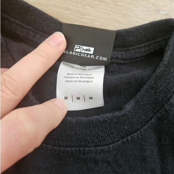 Pelagic Black White Tuna Republic Graphic T-Shirt Short Sleeve Medium Basic - Picture 4 of 4